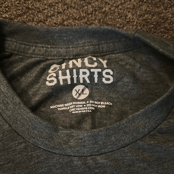 Gray Cincinnati, Ohio T-shirt size XL - Picture 4 of 6